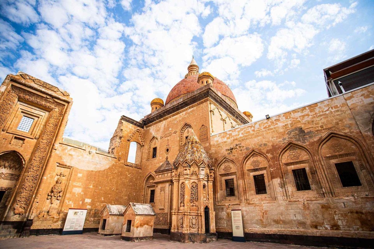 Ağrı Ishak Pasha Palace photo 3
