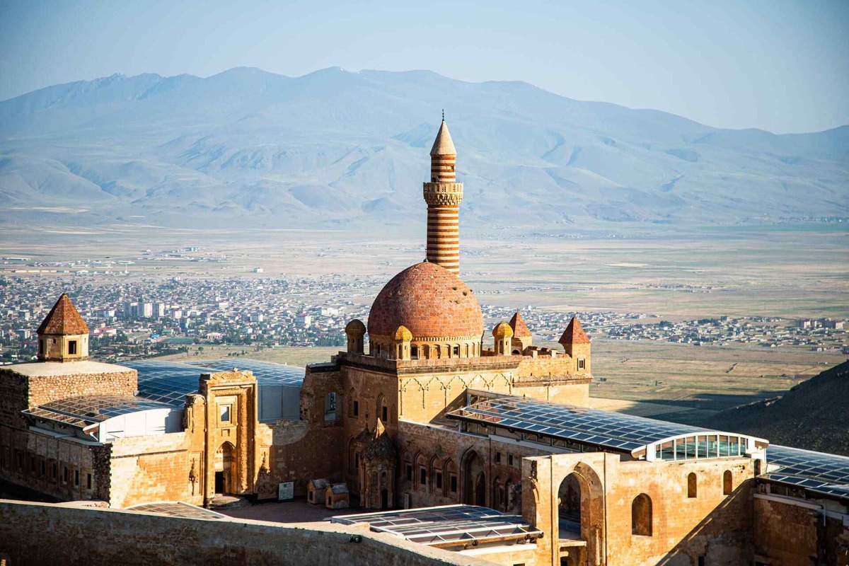 Ağrı Ishak Pasha Palace photo 5
