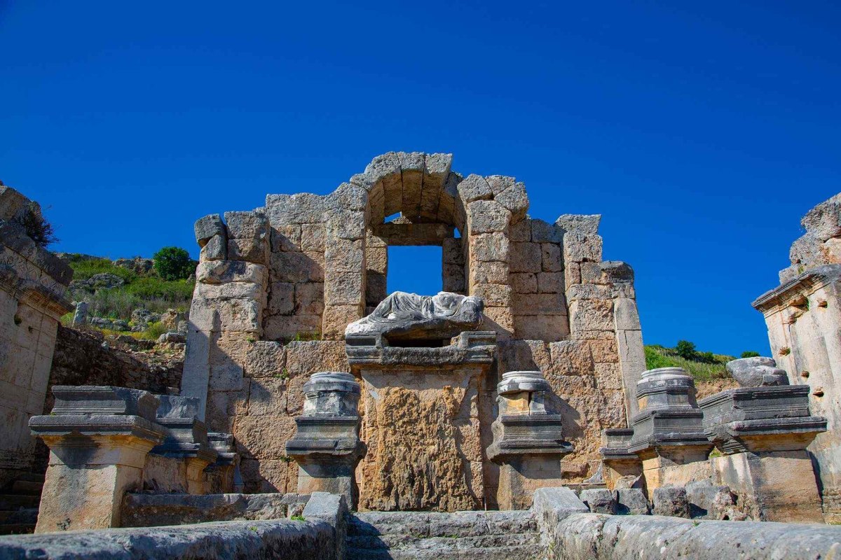 Antalya Perge Archaeological Site photo 4