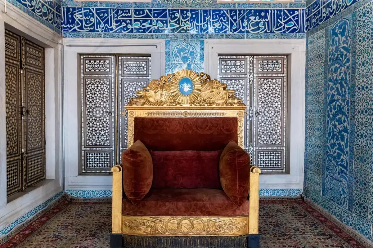 2 Days Istanbul Highlights: Topkapi Palace, Blue Mosque & Hagia Sophia (Private Tour) — photo 5