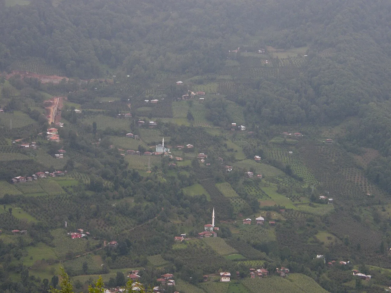 2 Days Macahel Tour from Trabzon: Borcka Karagol, Camili Village & Maral Waterfall Group Tour — photo 5
