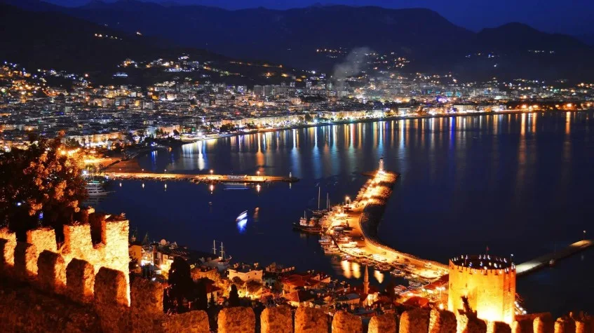 3 Days Alanya City Tour – Castle, Cave, Beach & Market Highlights Private Tour — photo 2