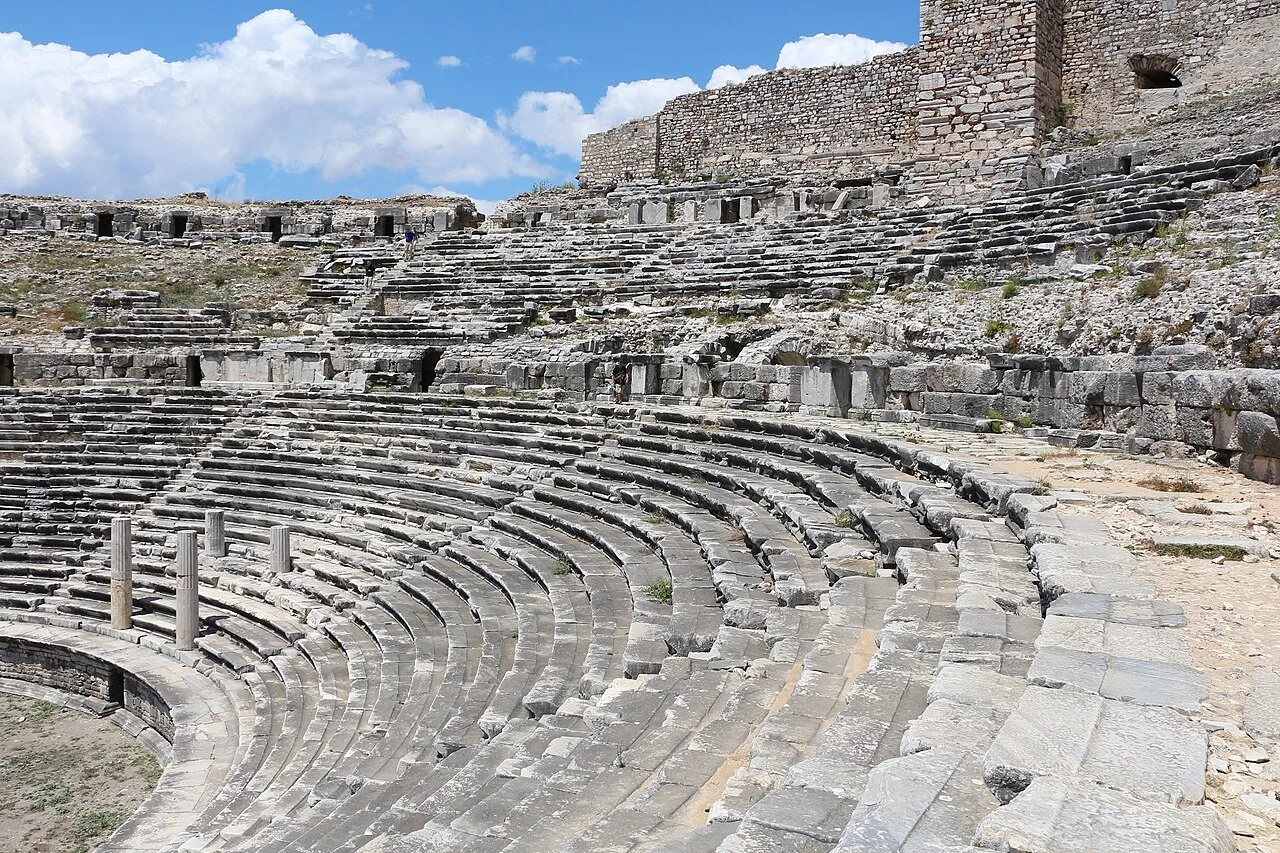 3 Days Didim City Tour: Priene, Miletos, and Didyma Ancient Sites Private Tour — photo 4