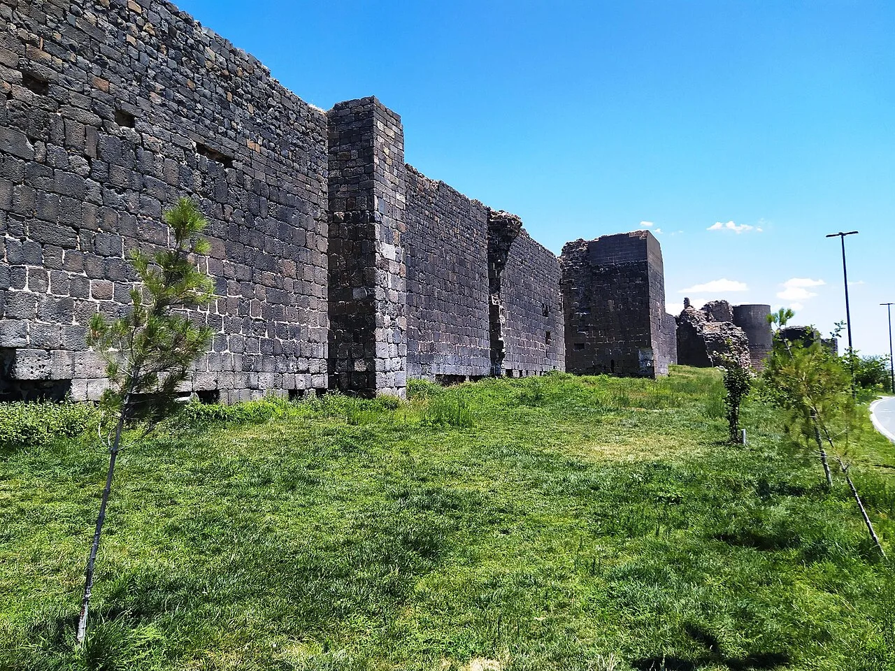 3 Days Diyarbakir City Tour: City Walls, Cayonu and Historic Mosques Private Tour — photo 2