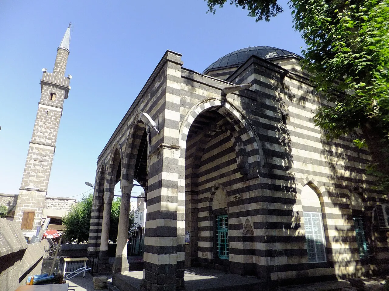 3 Days Diyarbakir City Tour: City Walls, Cayonu and Historic Mosques Private Tour — photo 9