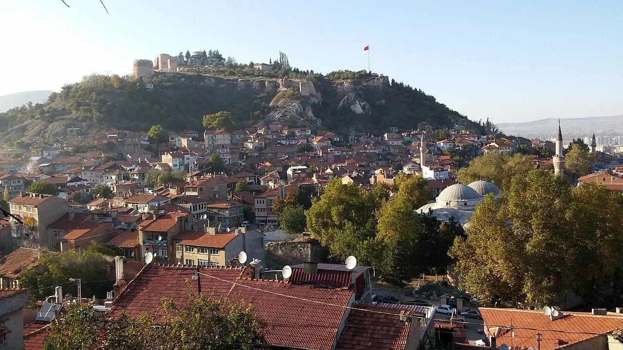 4 Days Kutahya City & Cooking Tour: Tile Museums, Fortress and Sini Mantisi Class Private Tour — photo 9