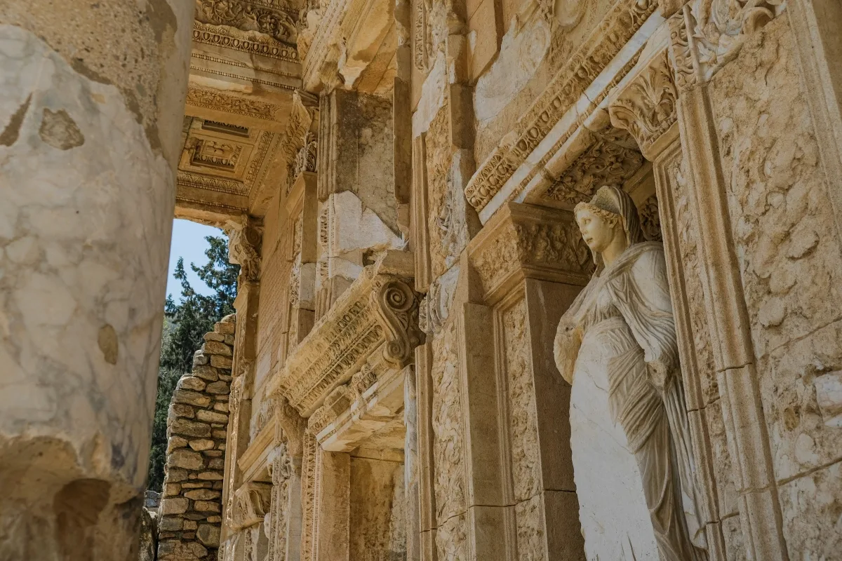 8-Day Premium Turkey Tour – Istanbul, Kusadasi, Pamukkale & Bodrum — photo 3