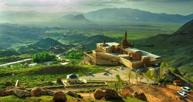 9 Days Mount Ararat Ascent Expedition: Trekking, Culture, and History (Group Tour) — photo 8