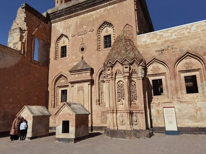 9 Days Mount Ararat Ascent Expedition: Trekking, Culture, and History (Private Tour) — photo 7