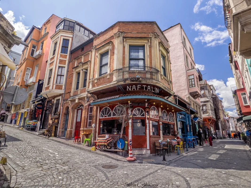 Balat Istanbul Day Tour: History, Colors & Pottery Workshop — photo 6