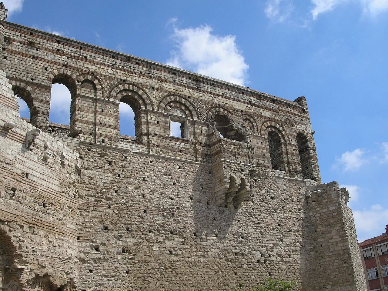Daily Balat Walk from Istanbul – Synagogues, Churches & Tekfur Palace — photo 9