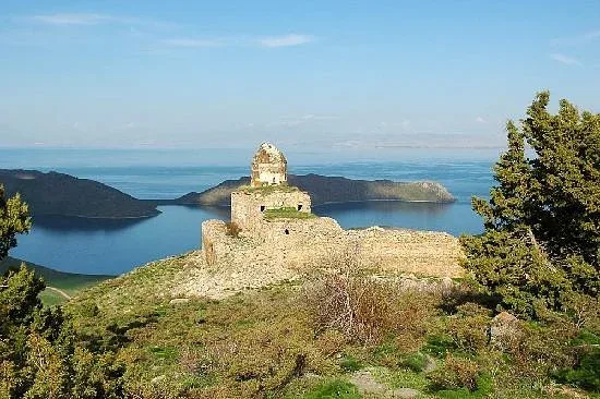 Daily Akdamar Island & Lake Van Tour from Bitlis — photo 14