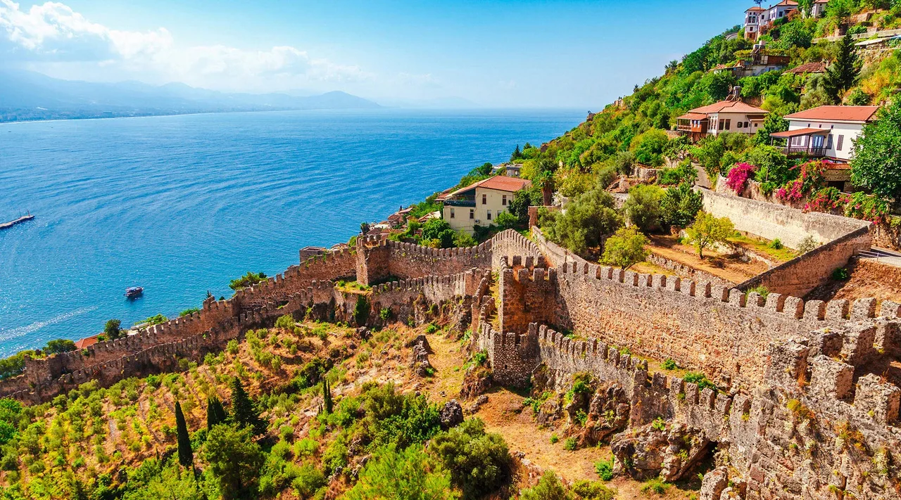 Alanya Cable Car & City Tour from Alanya – Damlatas Cave & Cleopatra Beach (Shared) — photo 14