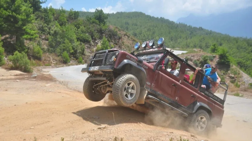 Jeep Safari Tour from Alanya – Taurus Mountains, Dim Valley & Dim River — photo 3