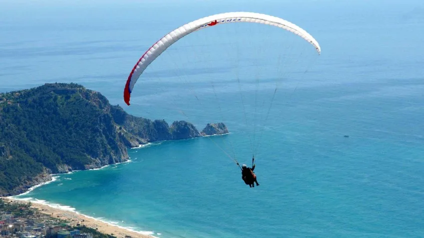 Daily Paragliding Tour from Alanya – Yassi Hill to Cleopatra Beach