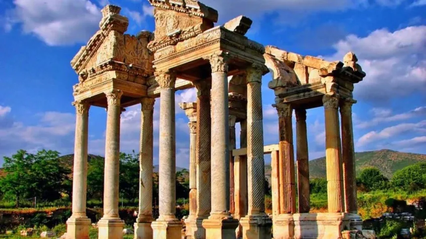 Daily Aphrodisias Tour from Izmir — photo 5