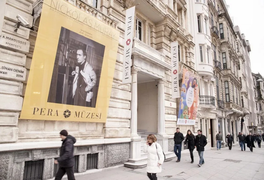 Daily Contemporary Art Walk from Istanbul – Pera Museum & Istanbul Modern