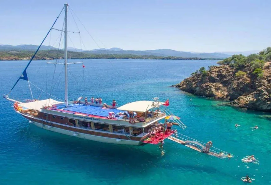 6-Hour All-Inclusive Boat Tour through Marmaris Bays