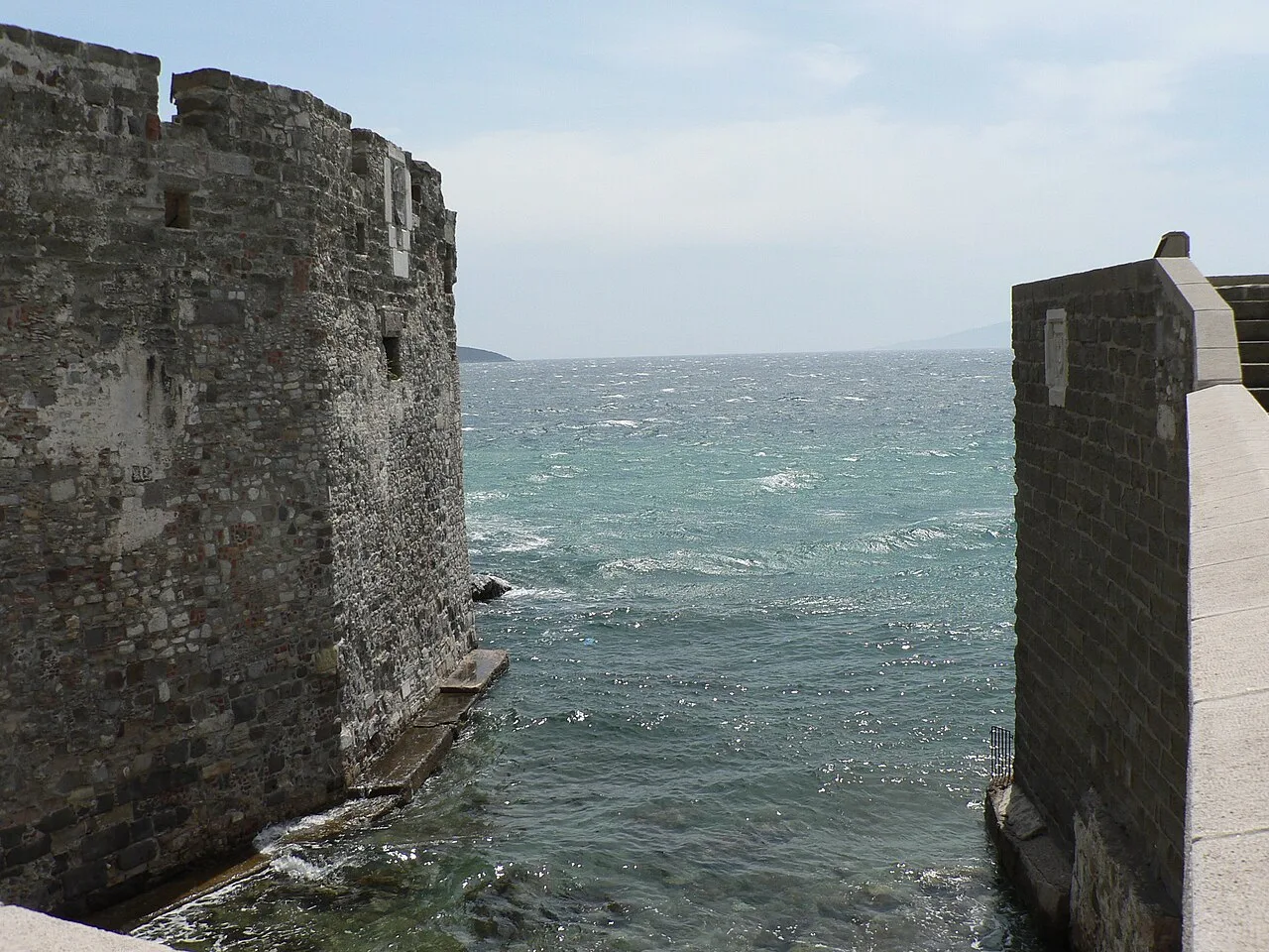 Daily Pirate Boat Tour from Bodrum – Black Island & Cleopatra Cave — photo 11