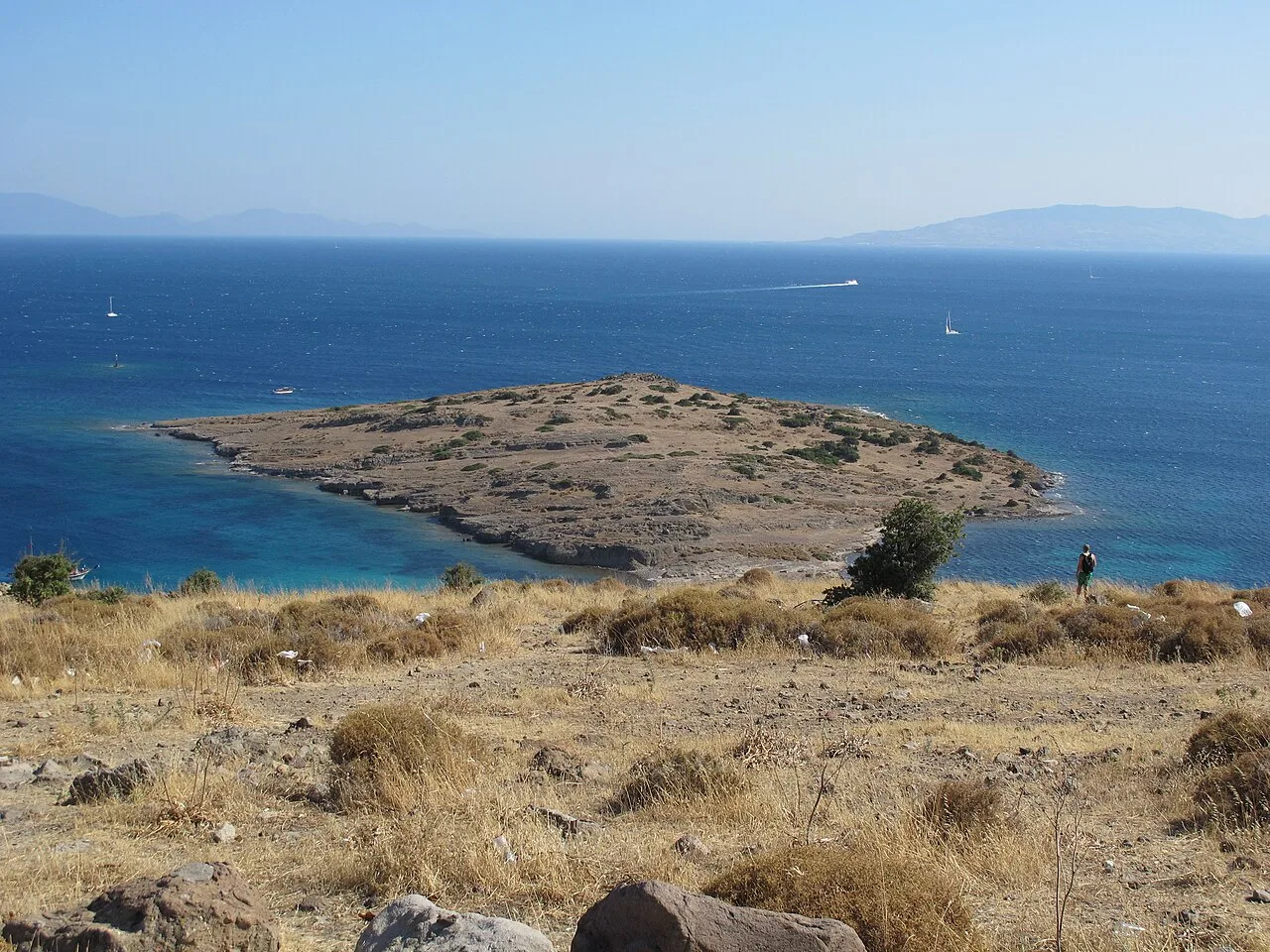 Daily Pirate Boat Tour from Bodrum – Black Island & Cleopatra Cave — photo 12