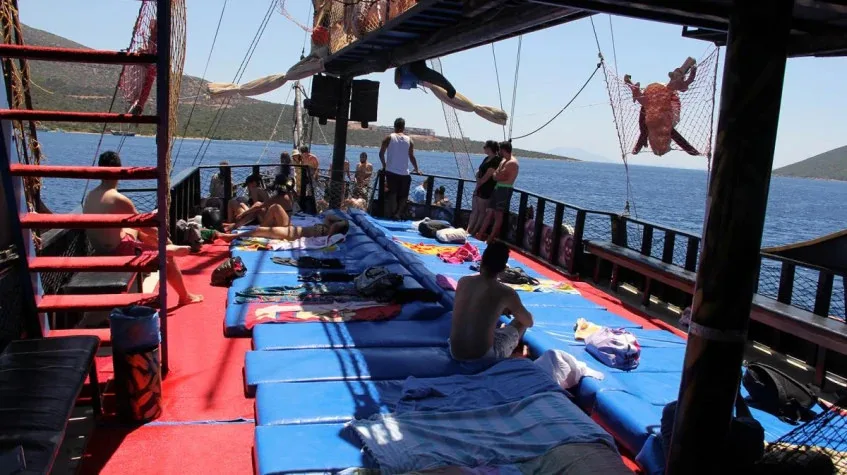 Daily Bodrum Chilling Boat Cruise Tour — photo 7