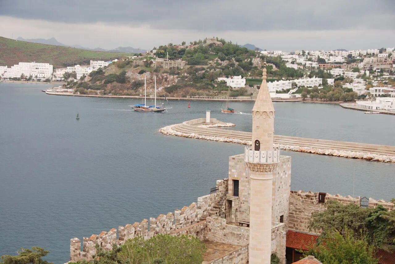 Daily Foam Party Boat Trip from Bodrum – Music, Swim Stops & Lunch — photo 4