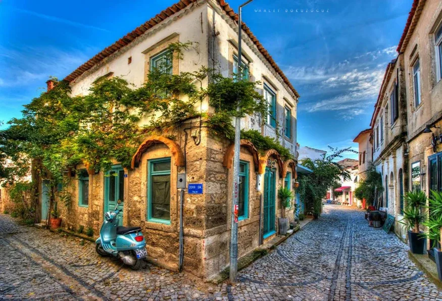 Daily Cesme Tour from Aydin – Alacati Old Town, Cesme Castle & Marina — photo 5