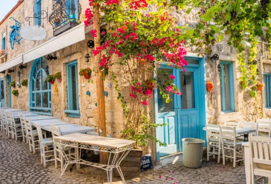 Daily Cesme City Tour from Didim – Alacati, Cesme Castle & Marina — photo 7