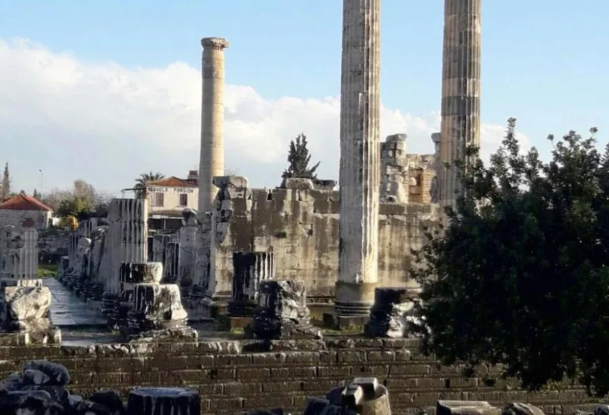 Daily Didyma, Miletus & Priene Tour from Selcuk – Temple of Apollo