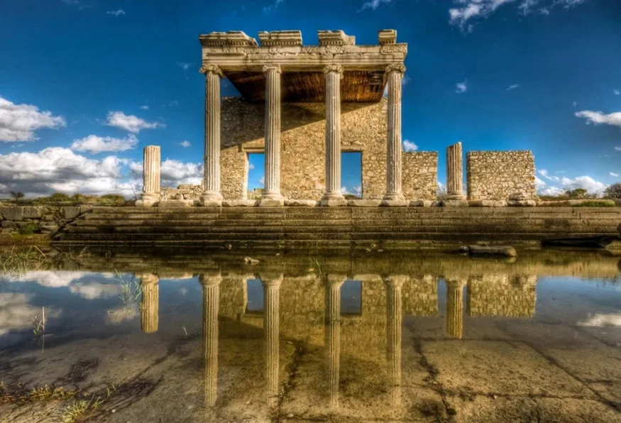 Daily Didyma, Miletus & Priene Tour from Selcuk – Temple of Apollo — photo 2