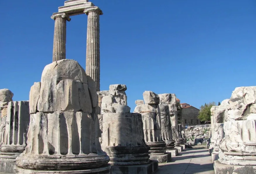 Daily Didyma, Miletus & Priene Tour from Selcuk – Temple of Apollo — photo 5