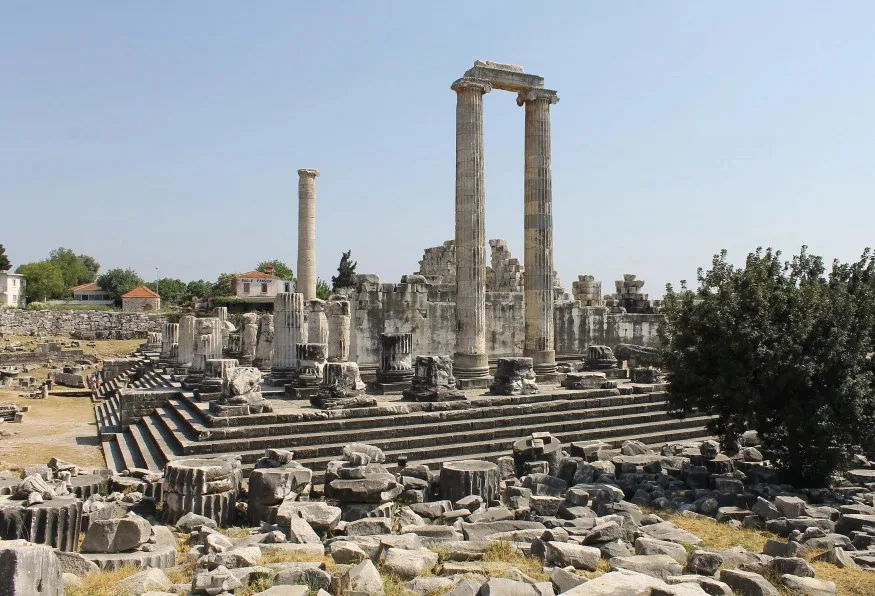 Daily Didyma, Miletus & Priene Tour from Selcuk – Temple of Apollo — photo 7