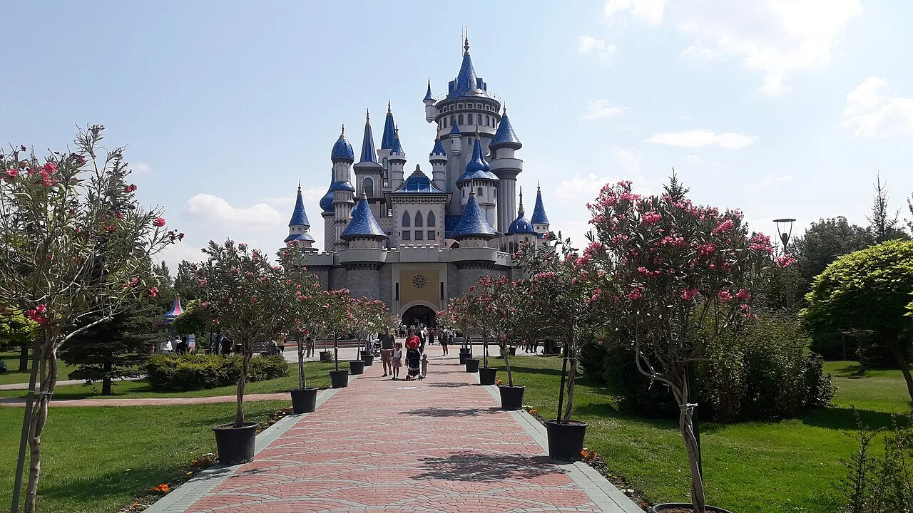 Daily Eskisehir Tour from Ankara – Odunpazari, Porsuk River & Sazova Park — photo 8