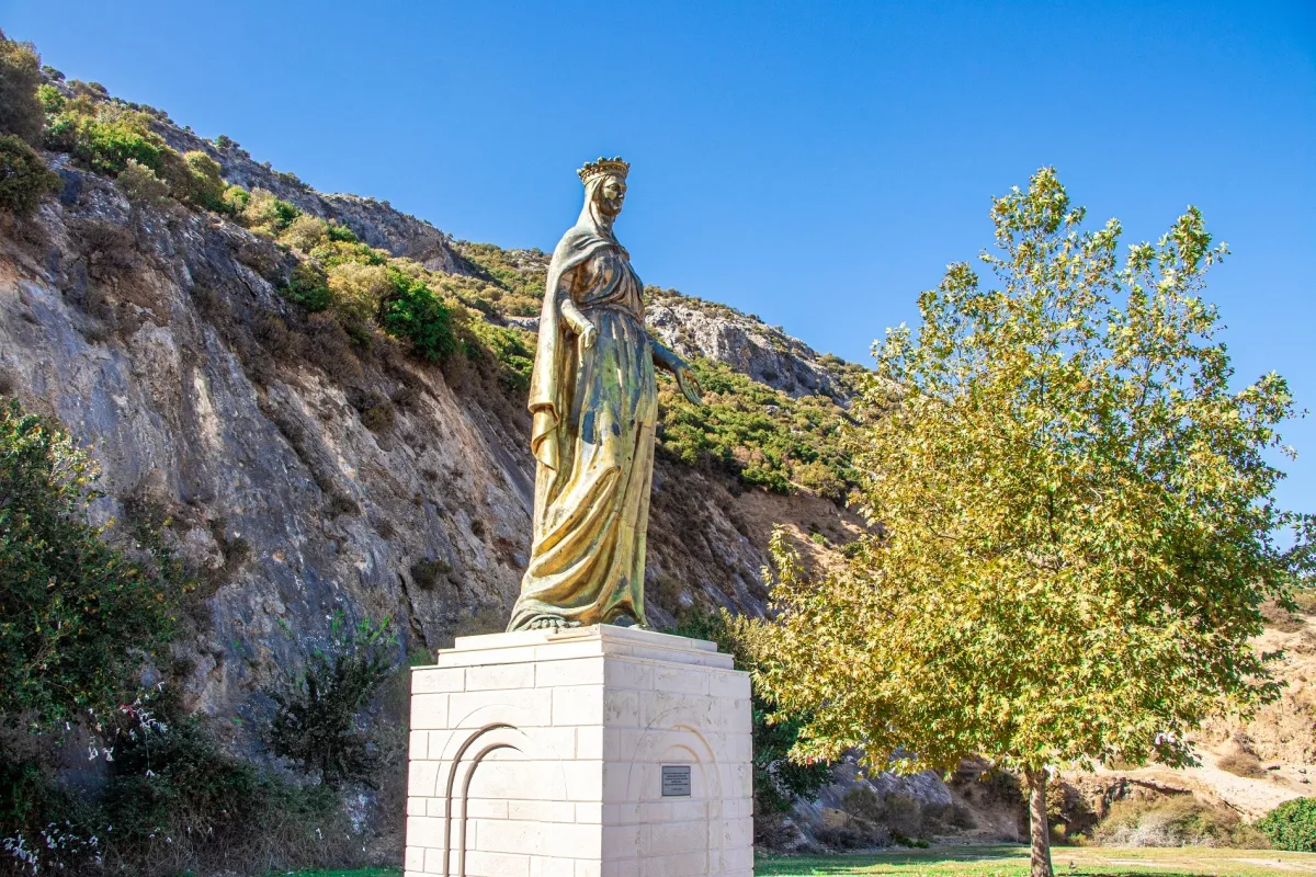 Daily Ephesus Tour from Marmaris – Ancient City & House of Virgin Mary — photo 4