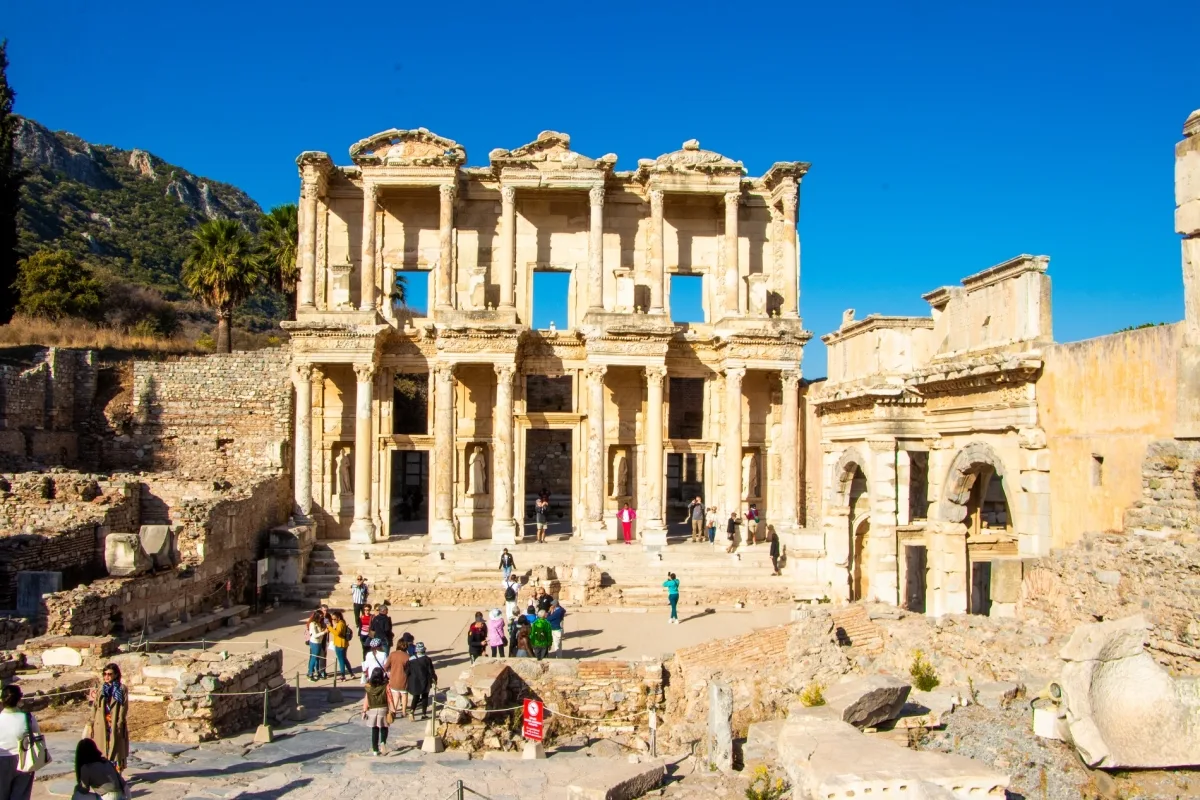 Daily Ephesus Tour from Marmaris – Ancient City & House of Virgin Mary — photo 7