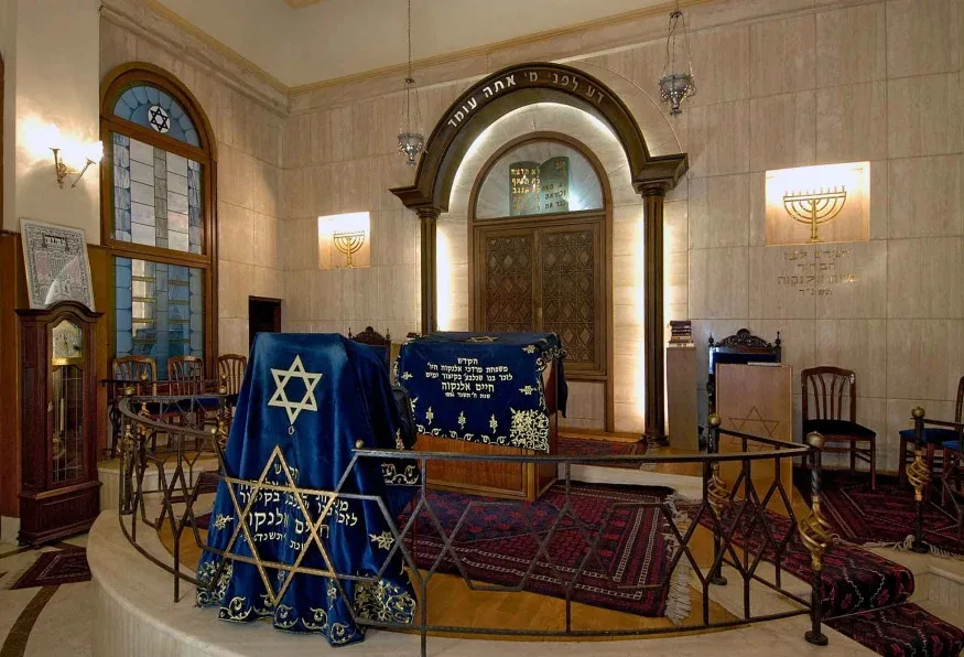 Daily Galata Jewish Walking Tour from Istanbul – Synagogue & Jewish Museum — photo 3