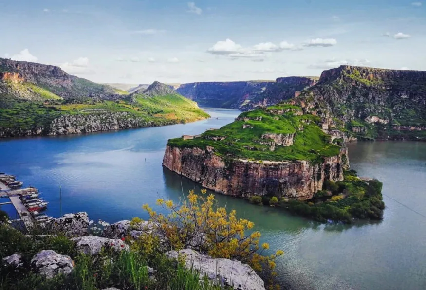 Daily Halfeti Tour from Sanliurfa – Sunken Village & Rumkale — photo 4