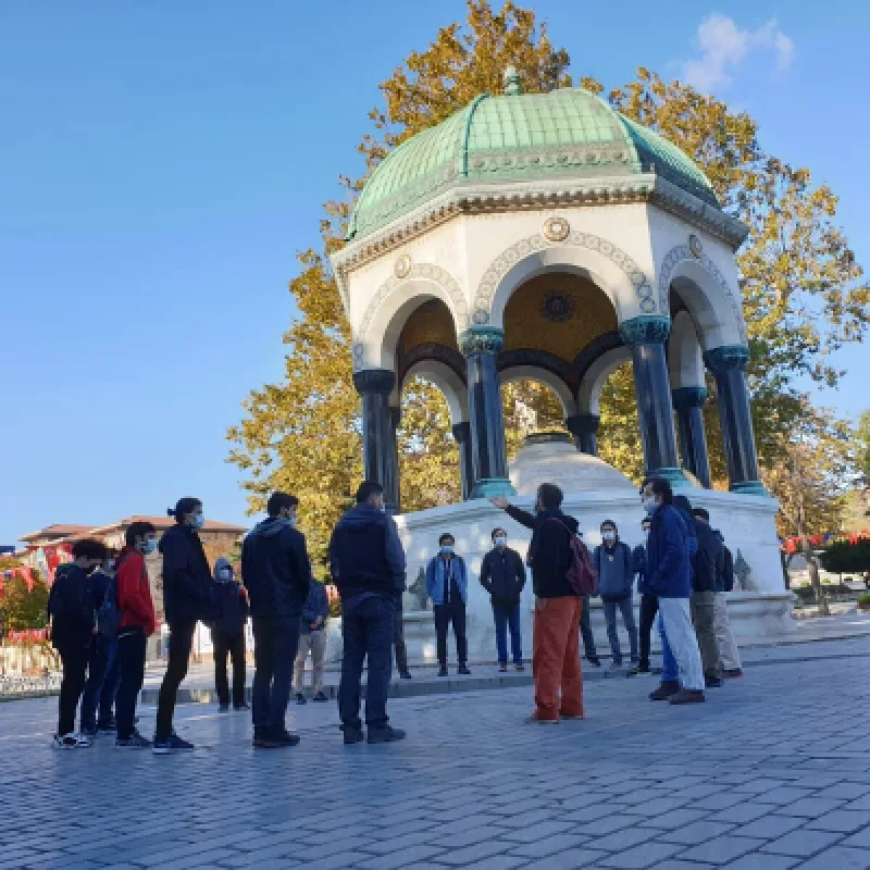 Daily Istanbul Tour from Ankara – Topkapi Palace, Blue Mosque & Bazaar — photo 2
