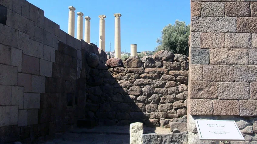 Daily Izmir Tour from Didim – Ancient Smyrna, Kemeralti & Clock Tower — photo 6