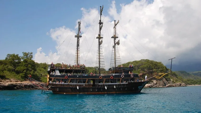 Daily Kemer Boat Tour from Belek – Bays, Lunch & Swimming — photo 3