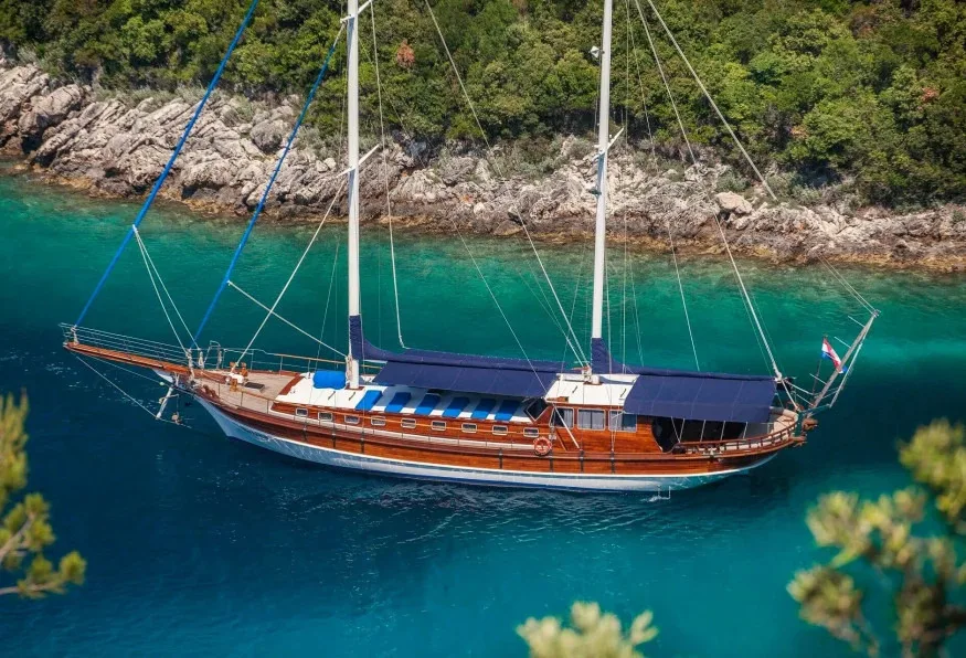 Daily Kemer Phaselis Boat Tour – Cleopatra & Cennet Bays — photo 2