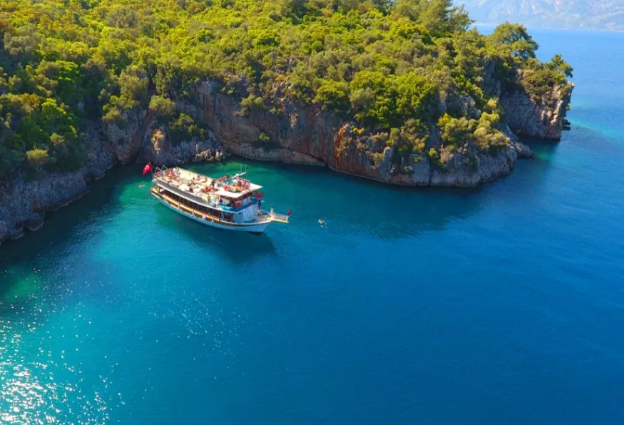 Daily Kemer Phaselis Boat Tour – Cleopatra & Cennet Bays — photo 3
