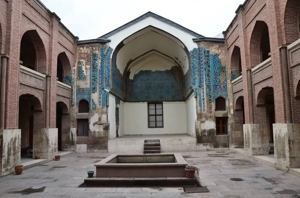 Daily Konya & Beysehir Tour from Konya – Mevlana Museum & Eflatun Pinari — photo 10