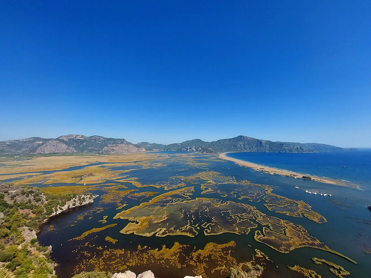 Koycegiz Market & Sultaniye Mud Bath Tour from Dalyan – Lakeside BBQ — photo 10