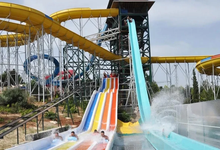 Daily Adaland Aqua Park Tour from Kusadasi – Slides, Pools & Dolphins