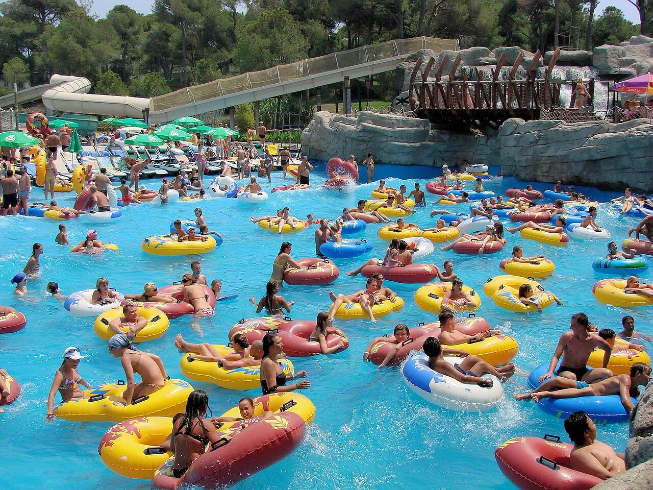Aqua Dream Waterpark Day Trip from Marmaris – Slides, Wave Pool & Foam (Private) — photo 6