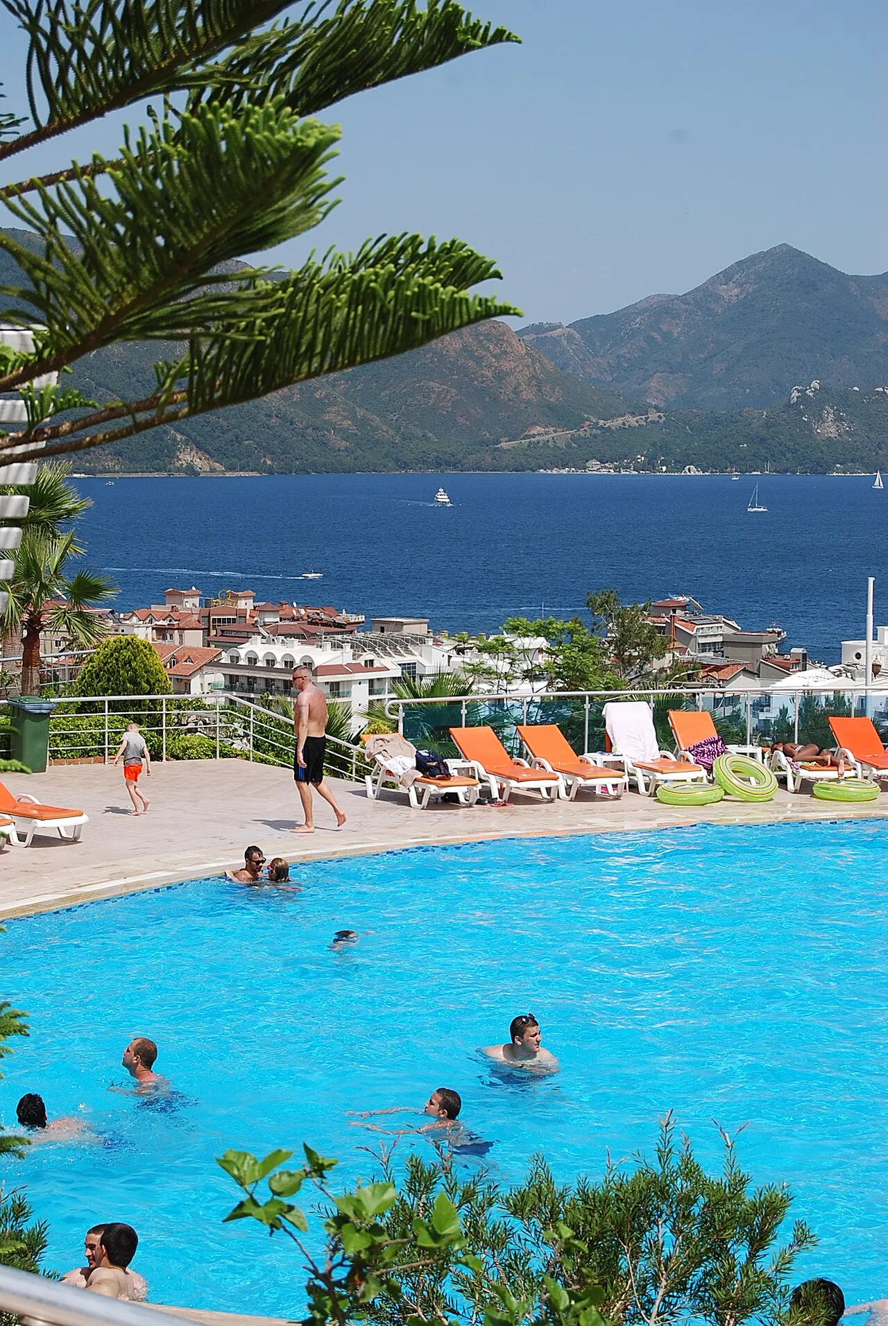 Aqua Dream Waterpark Day Trip from Marmaris – Slides, Wave Pool & Foam (Private) — photo 10
