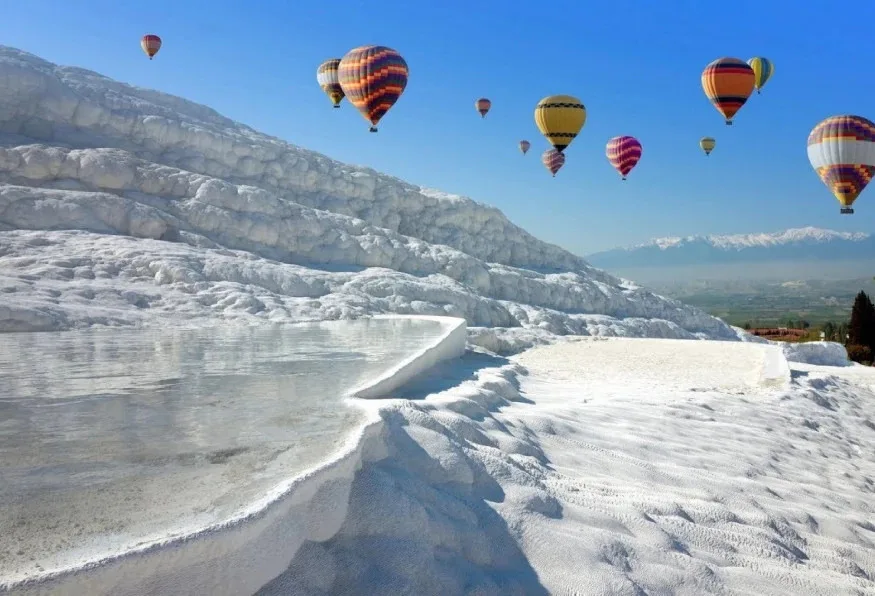Pamukkale Hot Air Balloon Day Tour from Marmaris – Sunrise & Terraces — photo 3