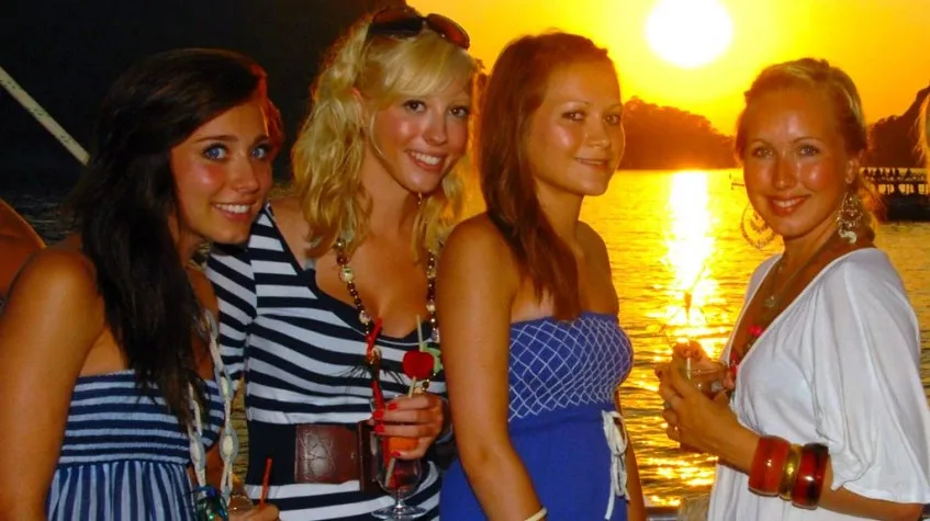 Moonlight Party Cruise from Marmaris – Icmeler Bay, DJ & Open Bar