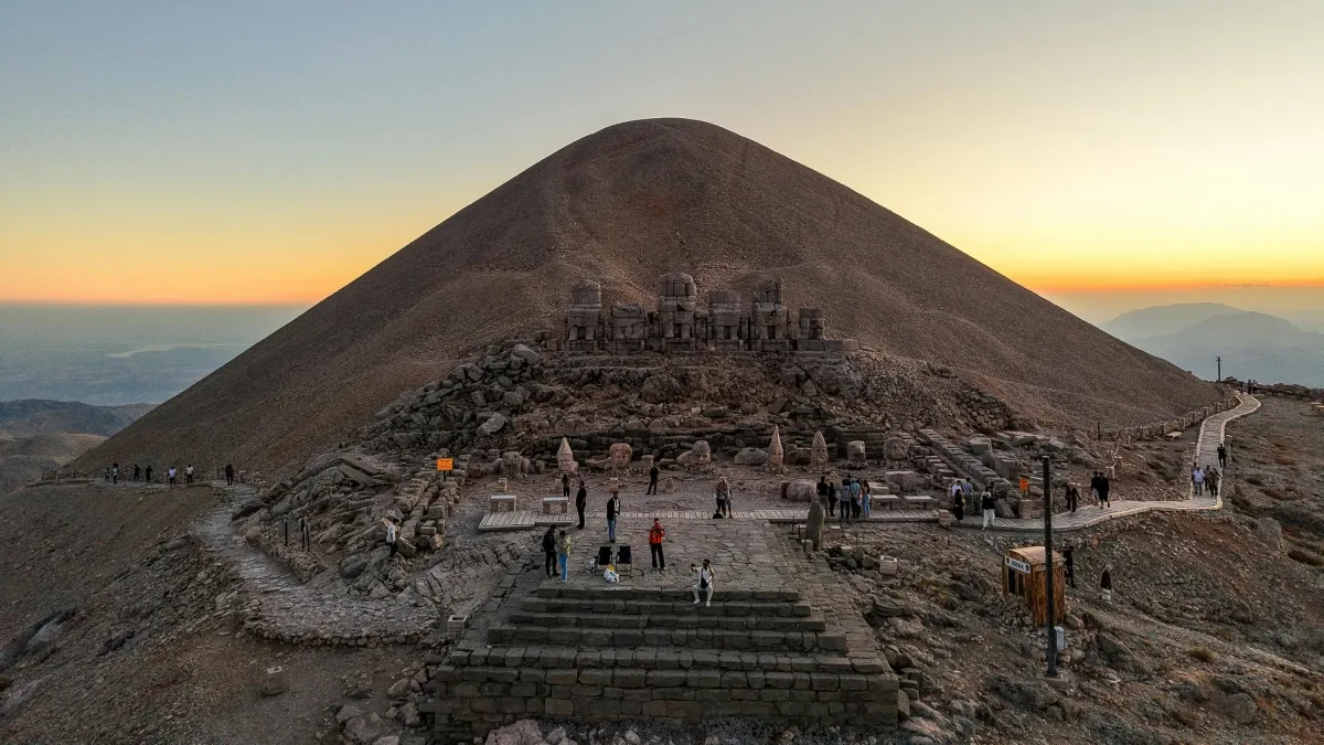 Daily Mount Nemrut Sunrise Tour from Adıyaman — photo 7